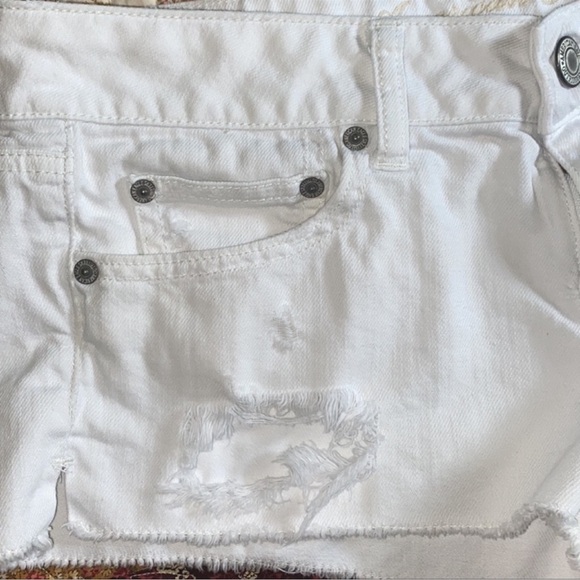 American Eagle 🦅 Stretch Distressed Short Shorts - Picture 3 of 10
